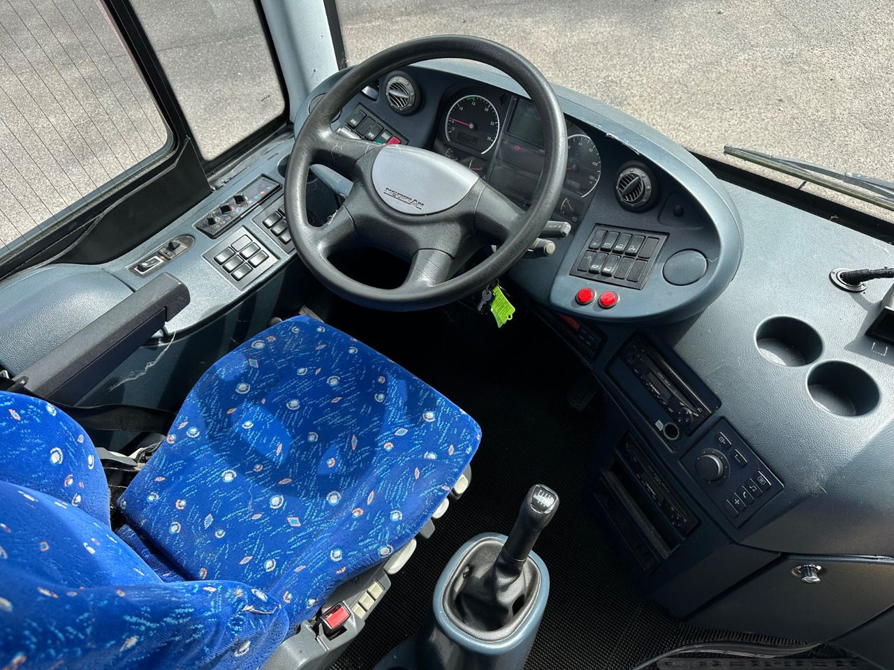 Neoplan P25 Trendliner 3516ÜC Klimaanlage*WC*57 Sitze Neoplan P25 Trendliner 3516ÜC Klimaanlage*WC*57 Sitze - Coach: picture 5 Neoplan P25 Trendliner 3516ÜC Klimaanlage*WC*57 Sitze Neoplan P25 Trendliner 3516ÜC Klimaanlage*WC*57 Sitze - Coach: picture 5