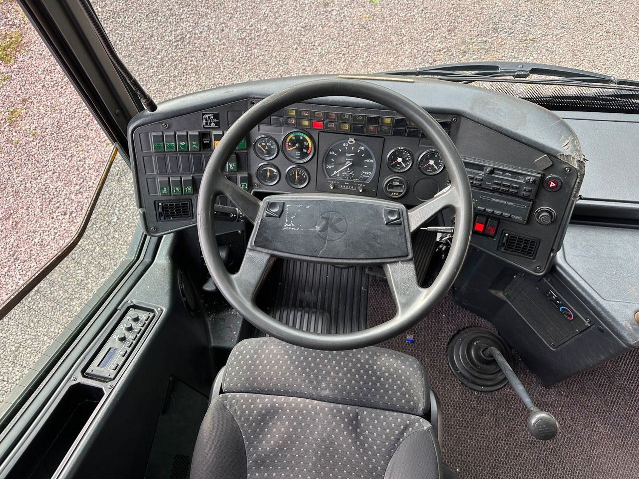 Suburban bus Setra S 315 UL (56 Sitze*Klima*Schalt*TOP): picture 14