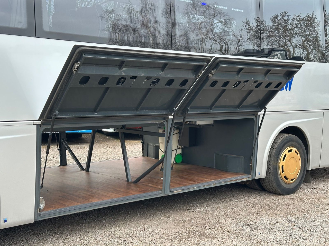 Temsa MD9 C (wenig Km*34 Sitze) - Coach: picture 5 Temsa MD9 C (wenig Km*34 Sitze) - Coach: picture 5