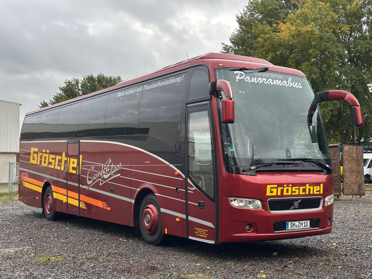 Volvo 9900 HD 6x2 (9700*415 HD*Tourismo RHD) - Coach: picture 1 Volvo 9900 HD 6x2 (9700*415 HD*Tourismo RHD) - Coach: picture 1