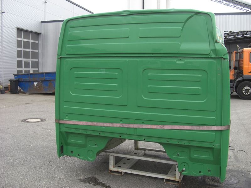 MERCEDES BENZ Actros MP2 Rohbau/Beschaedigt - Cab: picture 3 MERCEDES BENZ Actros MP2 Rohbau/Beschaedigt - Cab: picture 3